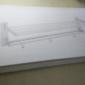 giá để khăn trong phòng tắm, kèm 3 móc giá treo đồ 1