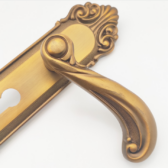 Khóa cửa tay gạt hợp kim nhôm mạ vàng đồng 2